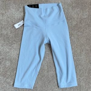 Tna BUTTER High-Rise Workout Leggings: Atmosphere knee style. New with tags